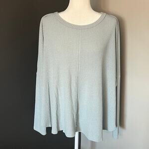 Talulah Woman’s Dusty Blue Oversized Long Sleeve Pullover Top- Size L